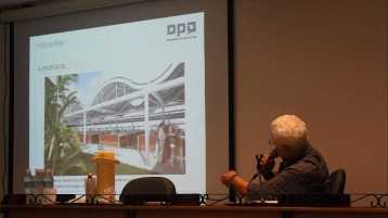 O arquiteto José Freire, da DPJ, apresentou ao público o projeto de reforma para a feira do Ver-o-Peso. Ele também esclareceu dúvidas e dialogou com o público do evento durante toda a manhã @IonaldoRodrigues